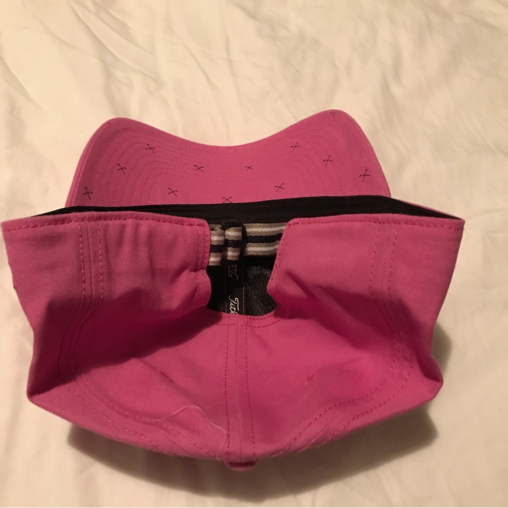 Golf Hat - Picture 4 of 4